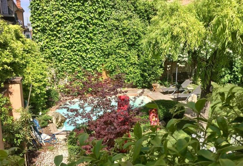 بنسيون Lori S Inn