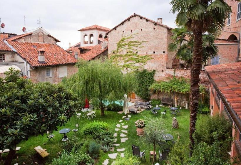 بنسيون Lori S Inn