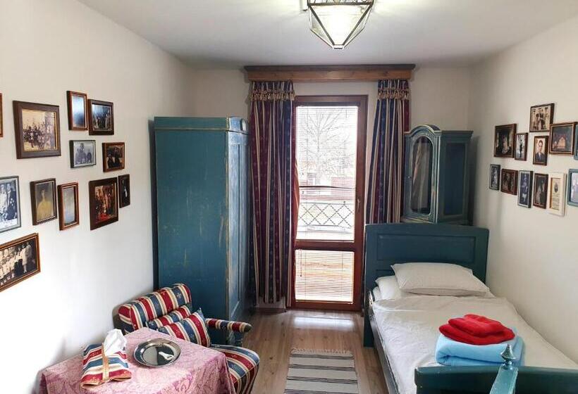 بنسيون Penzion A Restauracia Toldi