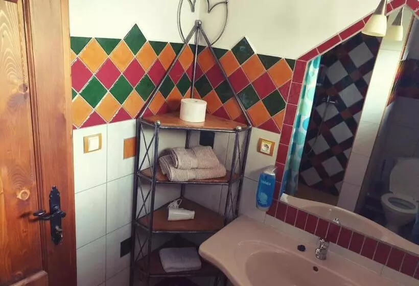 پانسیون Penzion A Restauracia Toldi