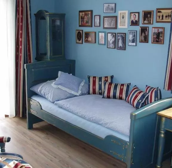 پانسیون Penzion A Restauracia Toldi