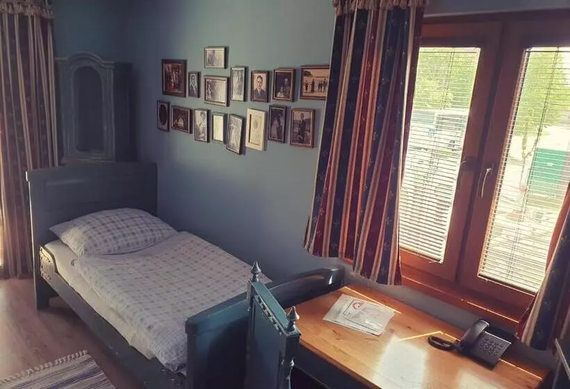 پانسیون Penzion A Restauracia Toldi