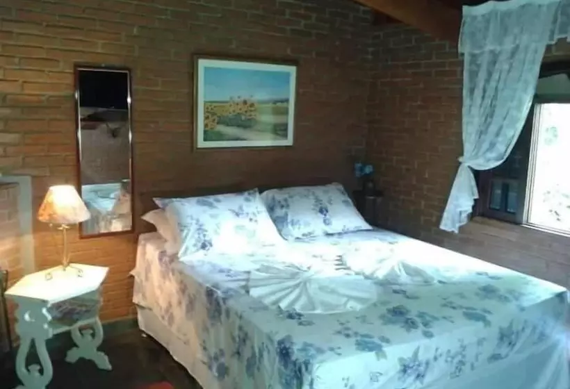 ペンション Pousada Nasa