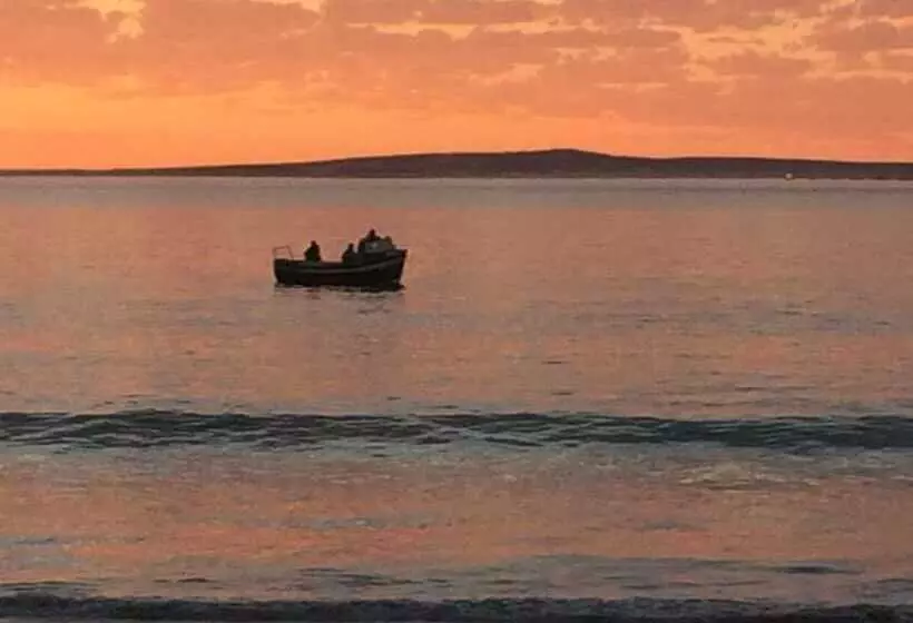 Majatalo Sandra's Guest House