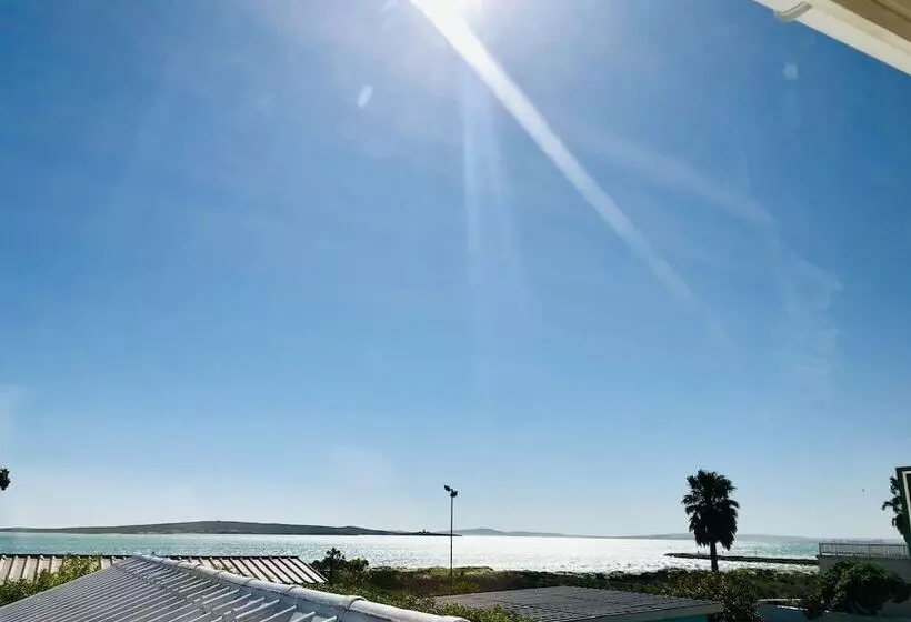 Majatalo Sandra's Guest House