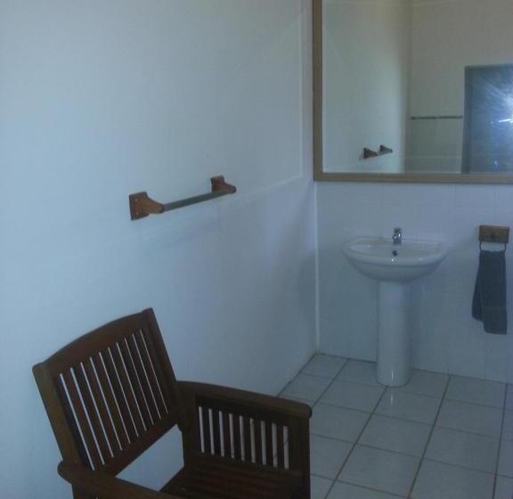 بنسيون The Hexagon Wildlife Conservation