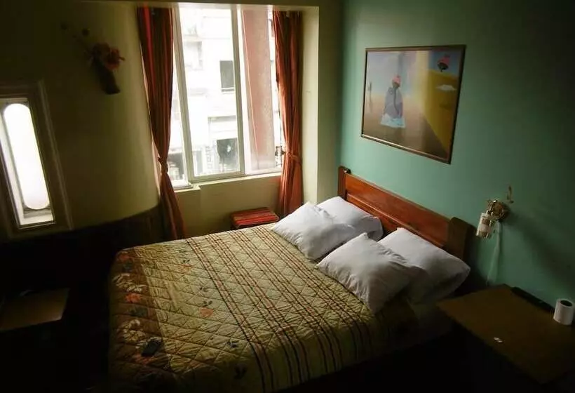 Hostal Otavalos Inn Hostel