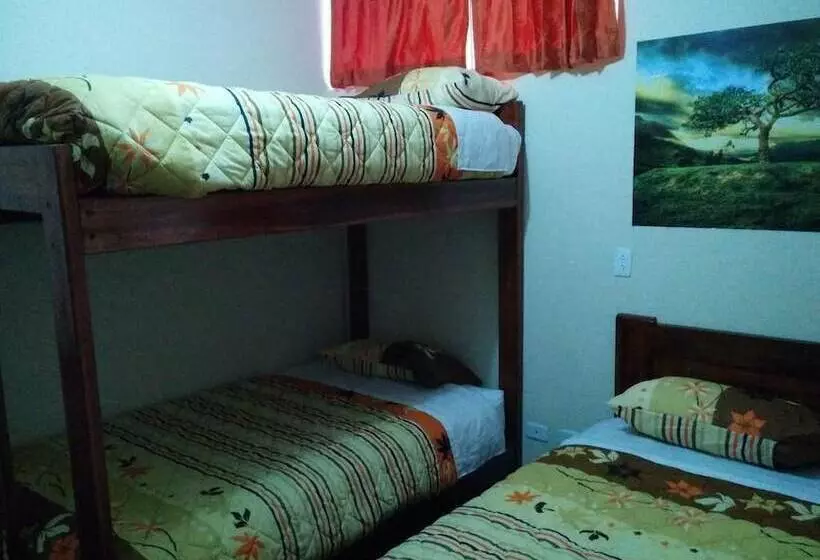 Hostal Otavalos Inn Hostel