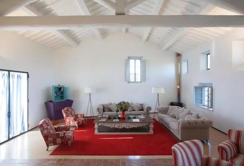 Hotelli Agriturismo Borgo Personatina