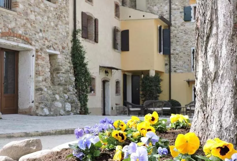 Hotelli Agriturismo Sambuco