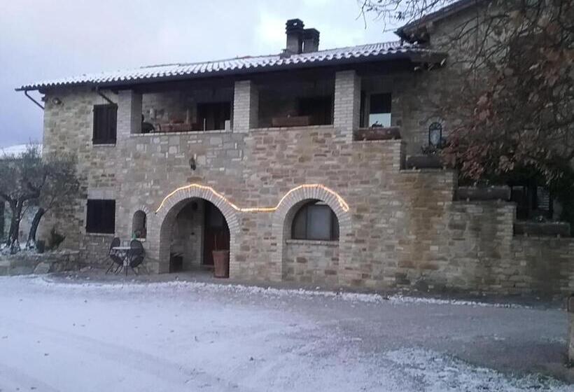 هتل Il Casale Della Quercia