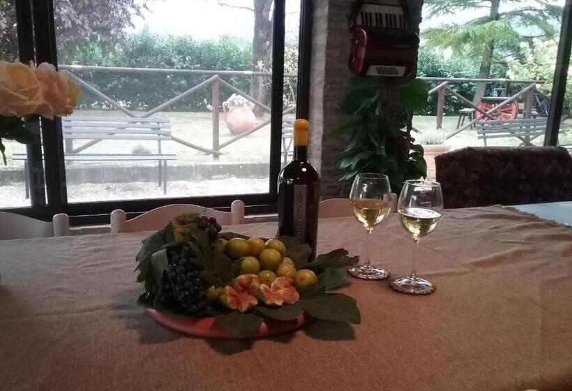 هتل Il Casale Della Quercia