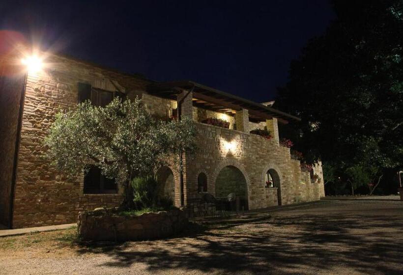 هتل Il Casale Della Quercia