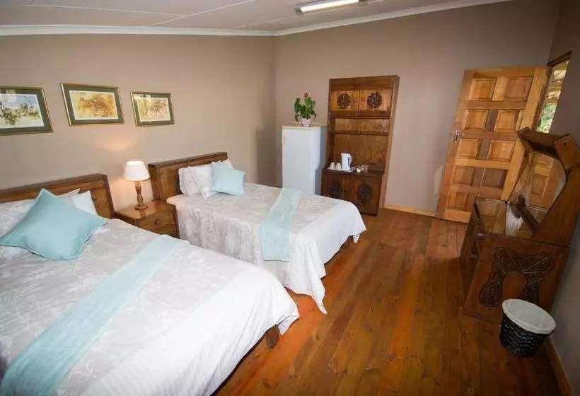 هتل Kiaat Bungalows