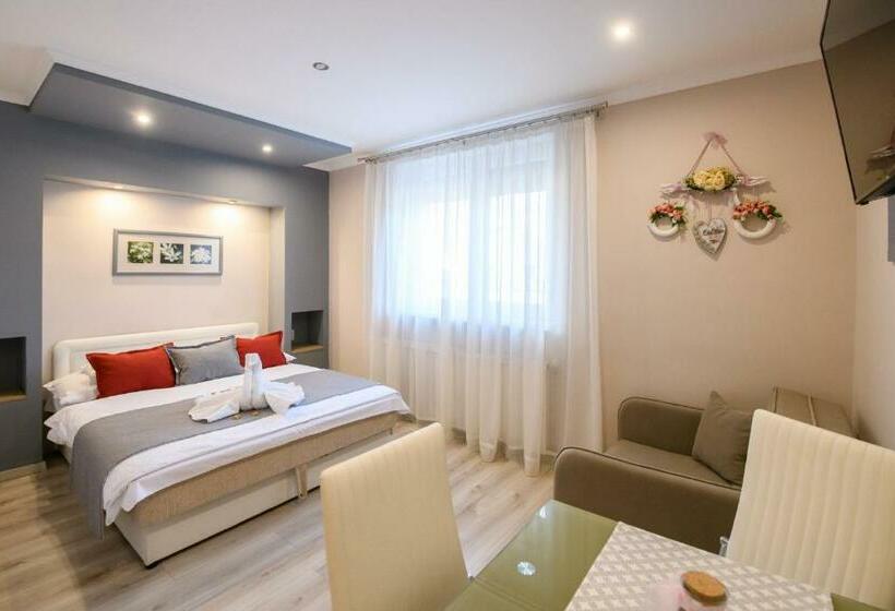 Jázmin Apartmanház