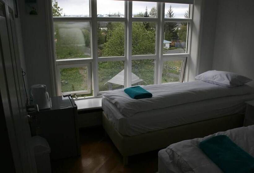 پانسیون Birta Guesthouse