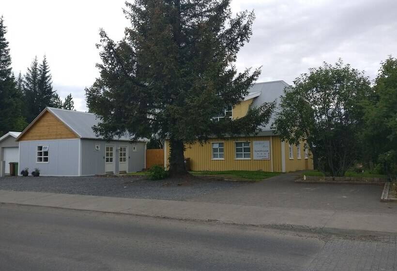 پانسیون Birta Guesthouse