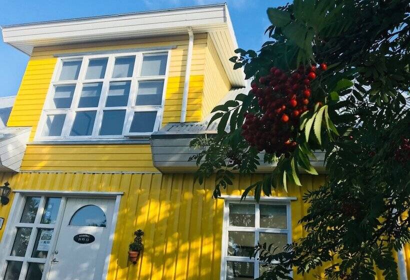 پانسیون Birta Guesthouse