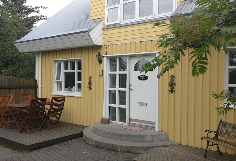 پانسیون Birta Guesthouse