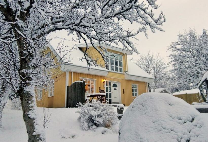 پانسیون Birta Guesthouse