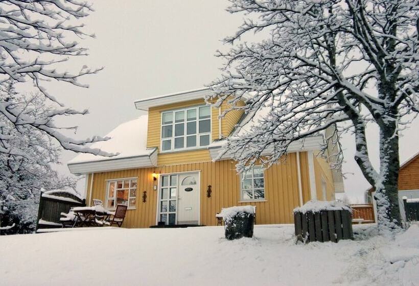 پانسیون Birta Guesthouse