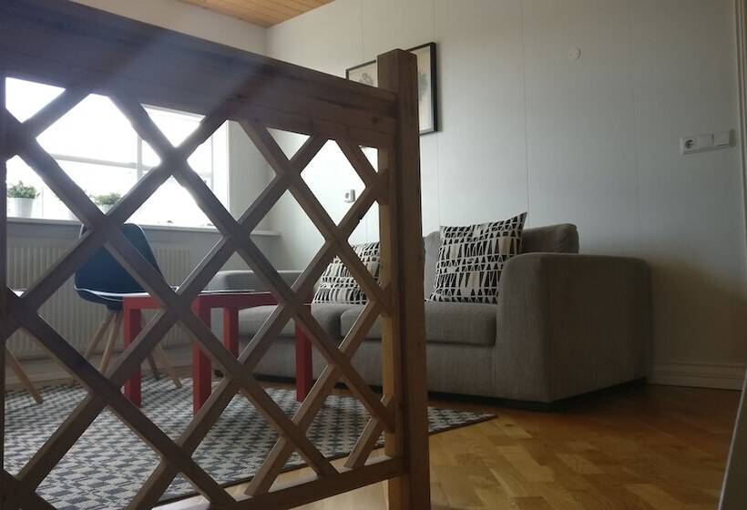 پانسیون Birta Guesthouse