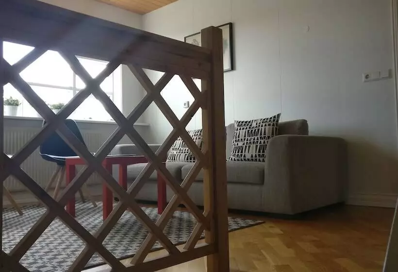 پانسیون Birta Guesthouse