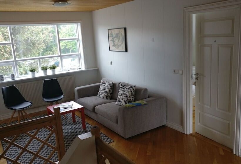 پانسیون Birta Guesthouse