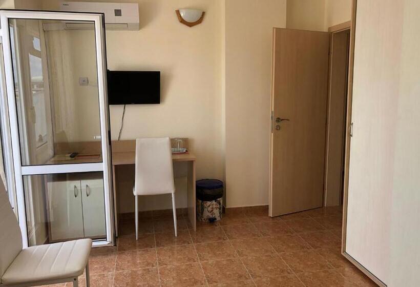 پانسیون Borko Guest House