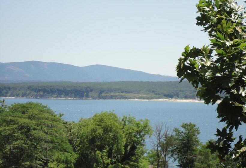 پانسیون Borko Guest House