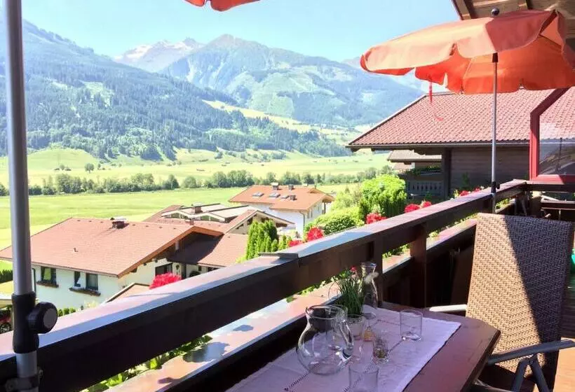 ペンション Haus Deutinger