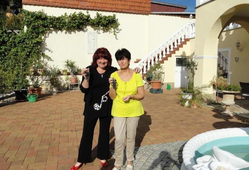 פנסיון Haus Toskana