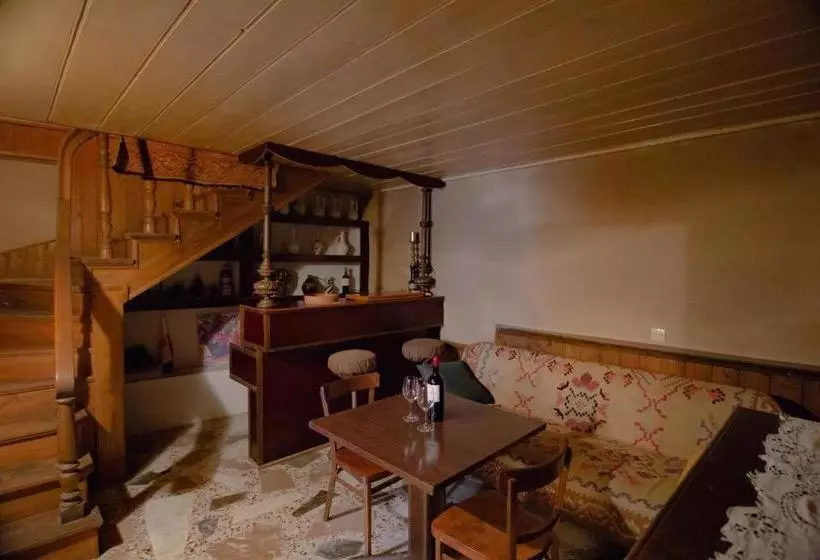 پانسیون Milorava's Guest House & Wine Cellar