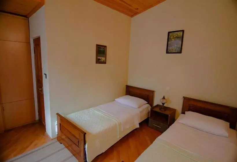 پانسیون Milorava's Guest House & Wine Cellar