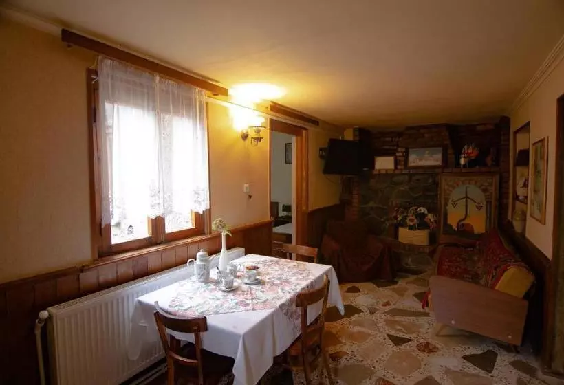 پانسیون Milorava's Guest House & Wine Cellar