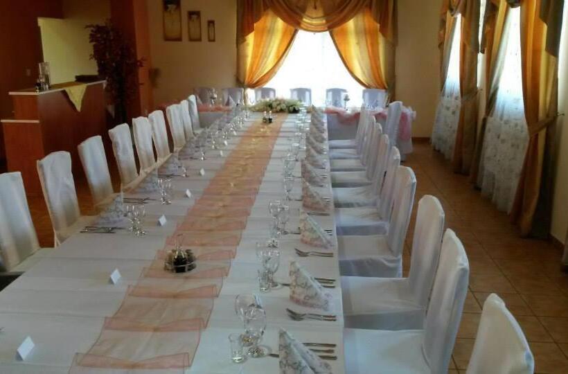 펜션 Penzión Aston