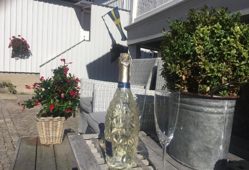 פנסיון Smögens Gästhem