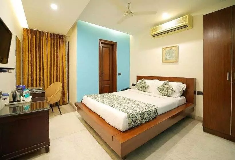 Hotelli Kastor  Near Nehru Place