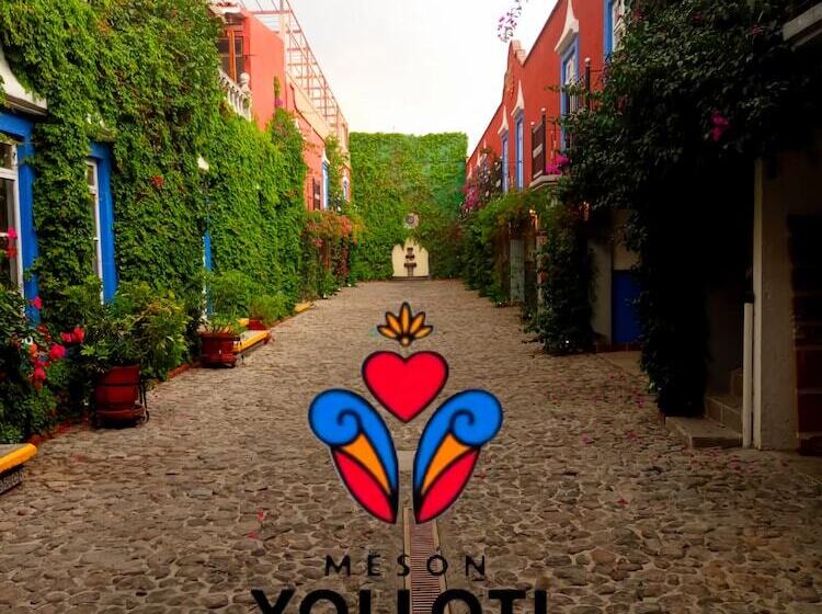 Hotel Mesón Yollotl