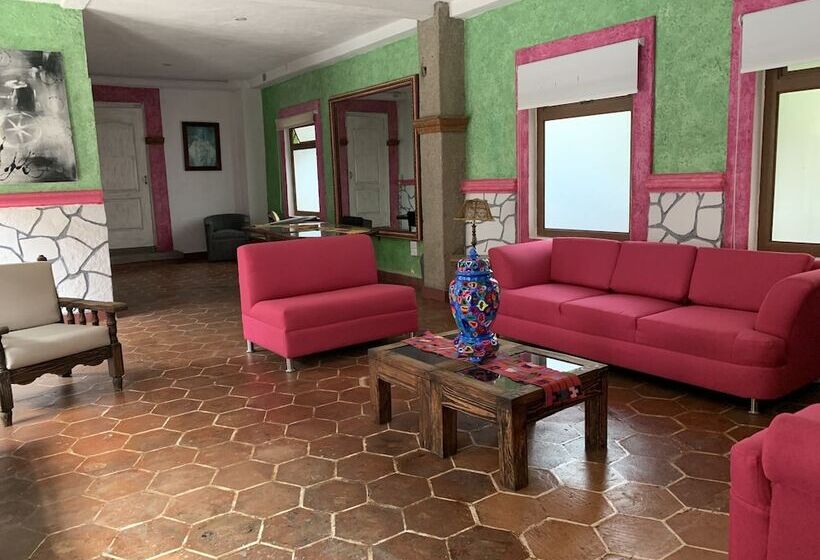 Hotel Mesón Yollotl