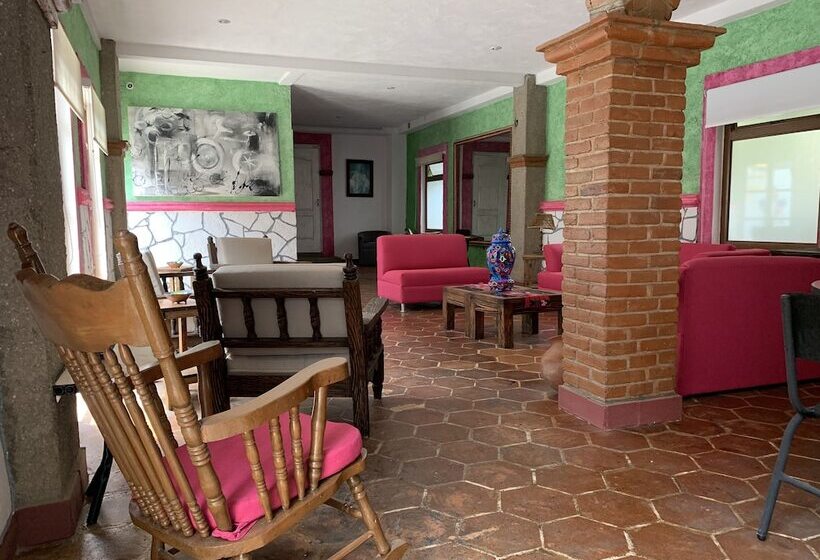 Hotel Mesón Yollotl