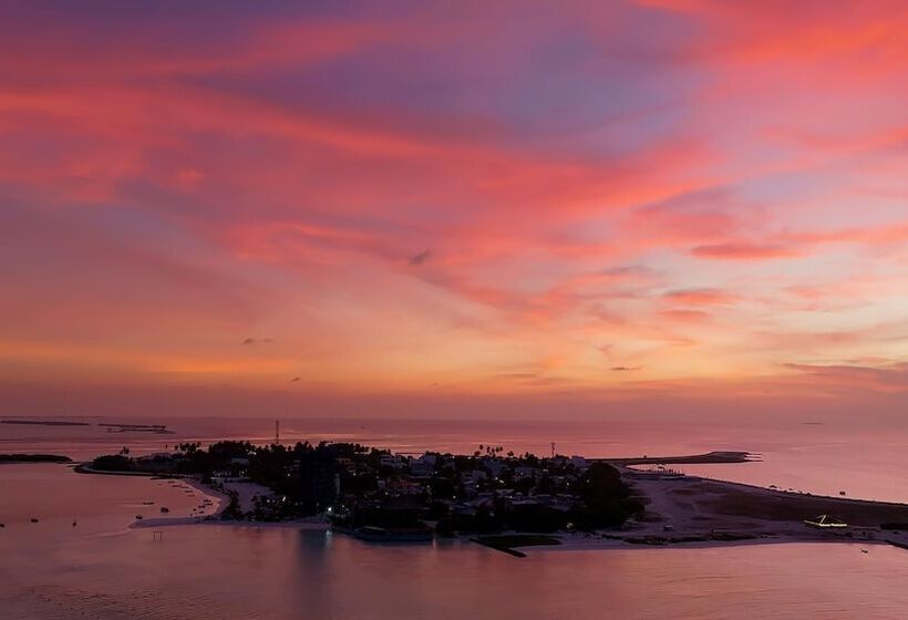 هتل H78 Guraidhoo