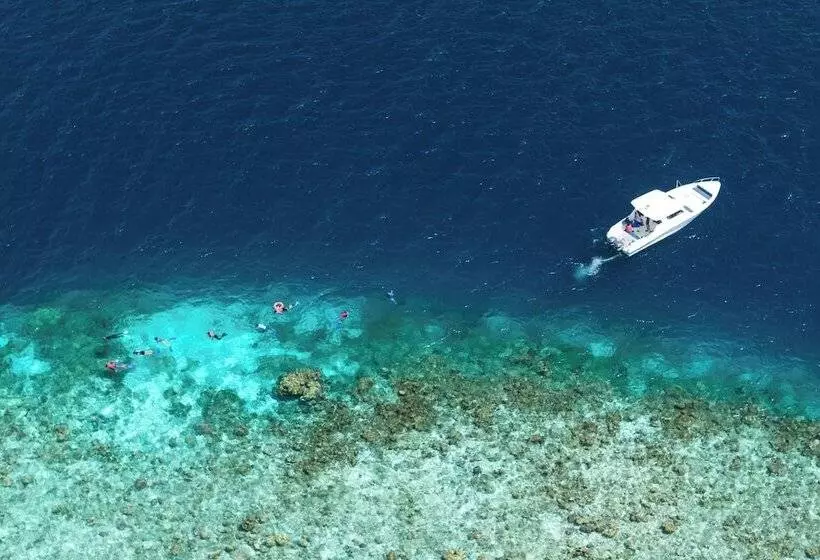 هتل H78 Guraidhoo