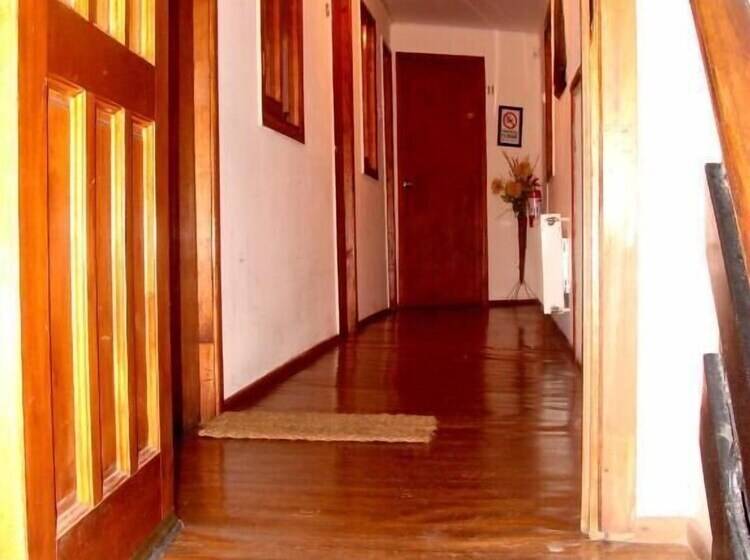 Hostel Hostal Victoria