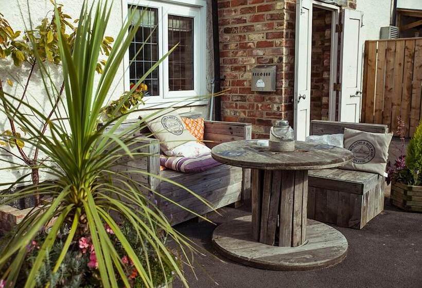 فندق صغير Kings Arms