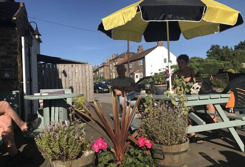 فندق صغير Kings Arms