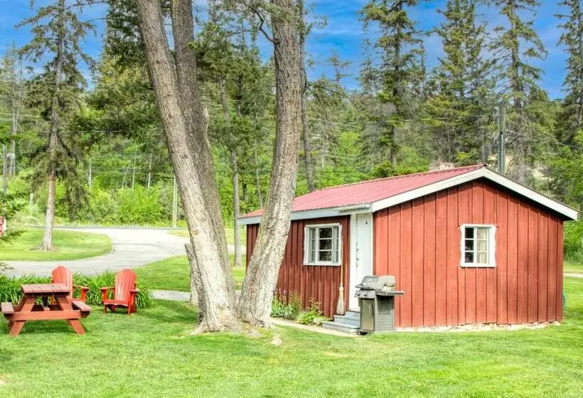 Retkeilymaja Timbers Resort