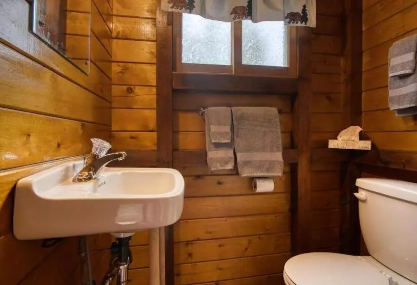 Retkeilymaja Timbers Resort