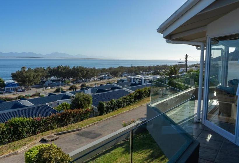 ペンション B@home Guest House