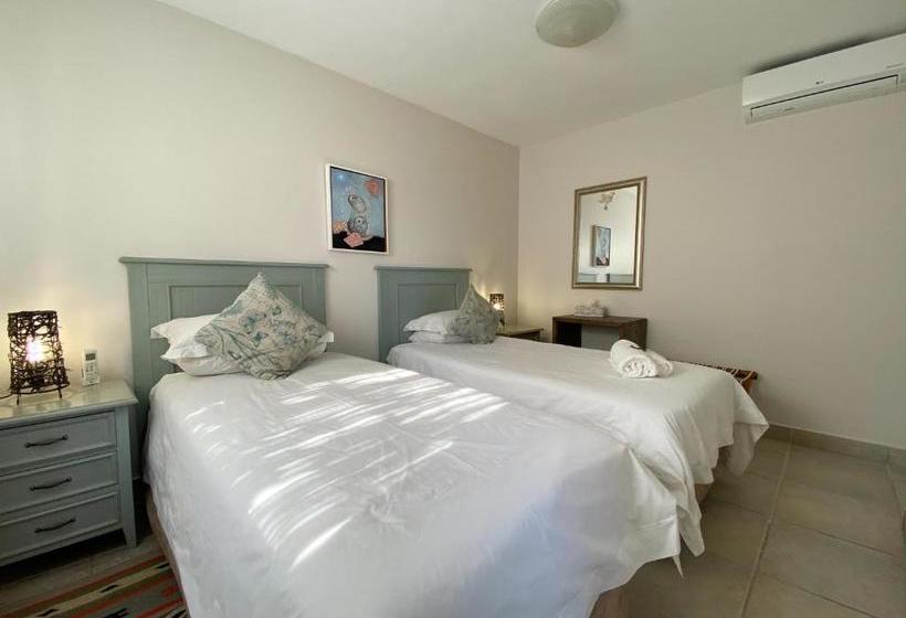 ペンション B@home Guest House